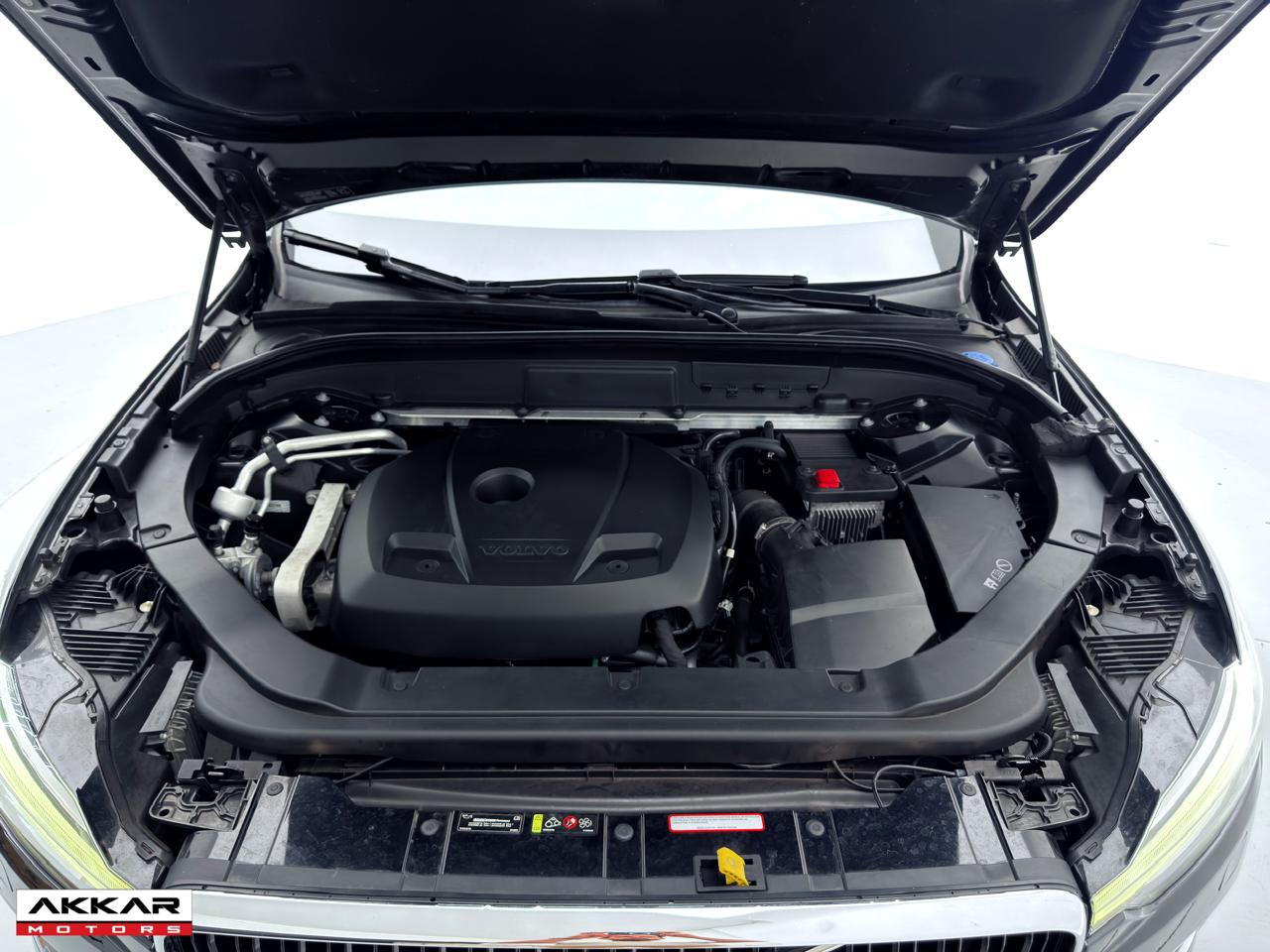 XC60 MOMENTUM AWD
