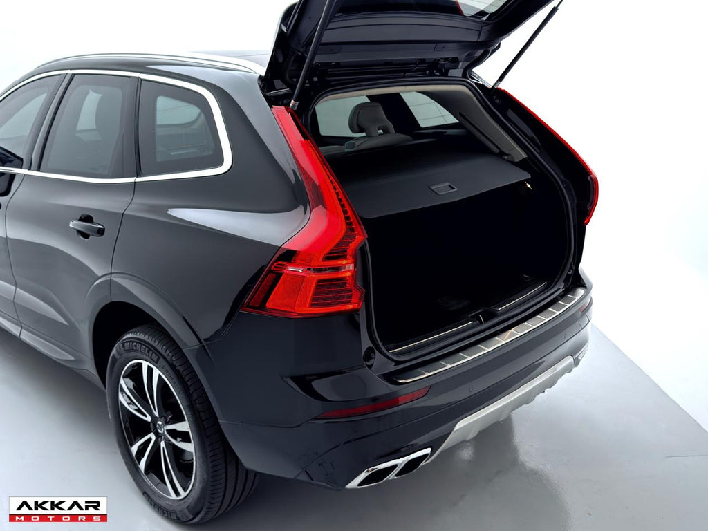 XC60 MOMENTUM AWD