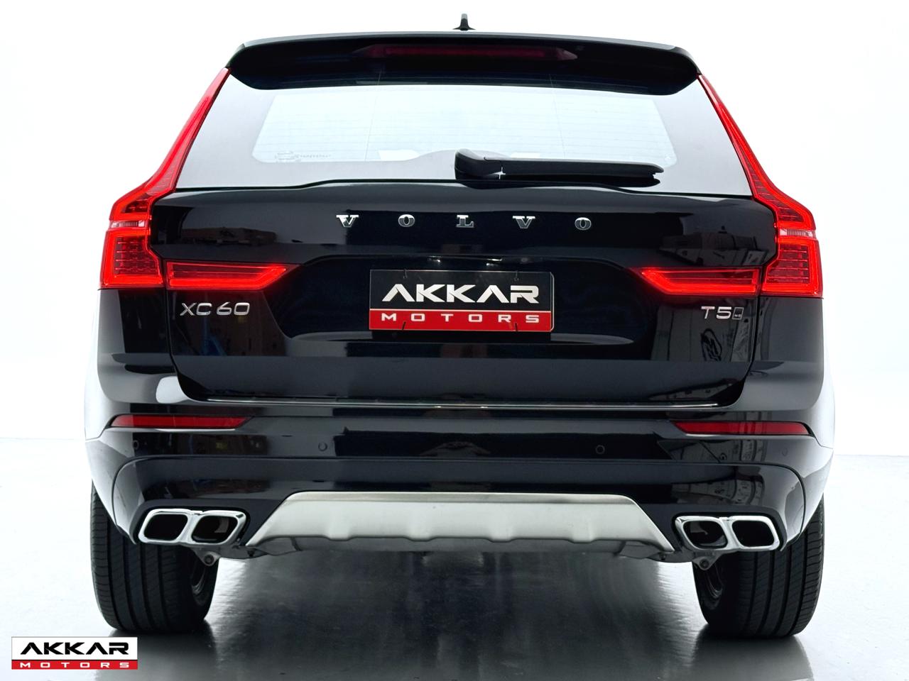 XC60 MOMENTUM AWD
