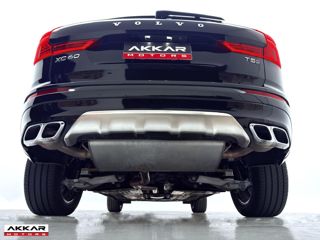 XC60 MOMENTUM AWD