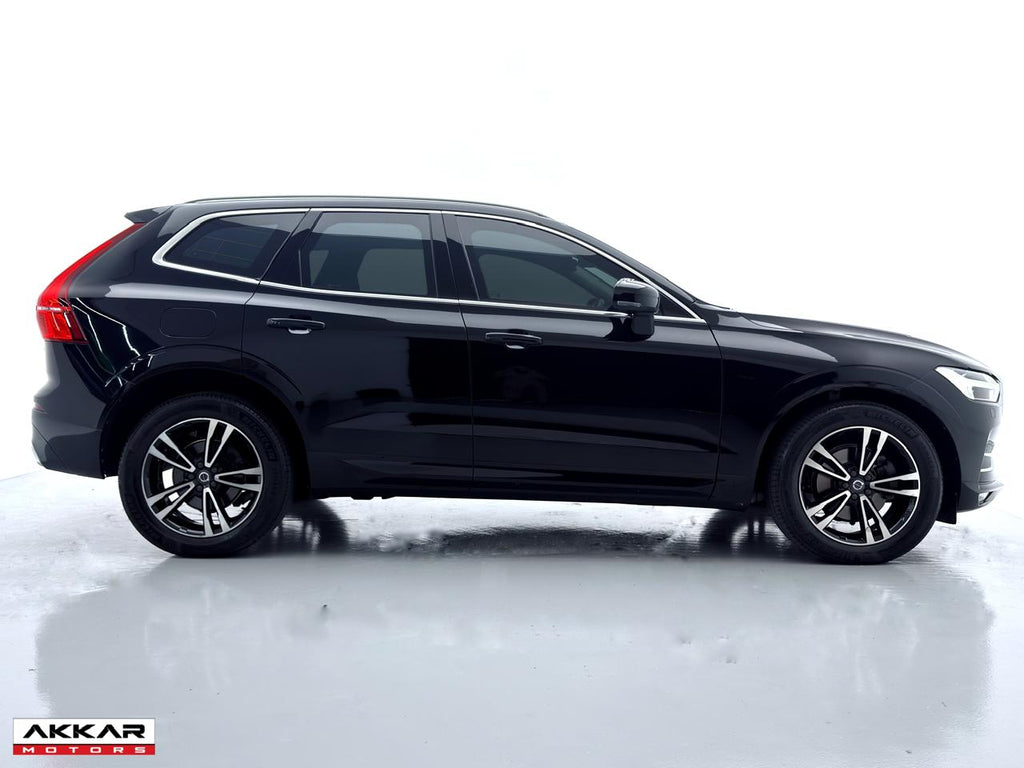 XC60 MOMENTUM AWD