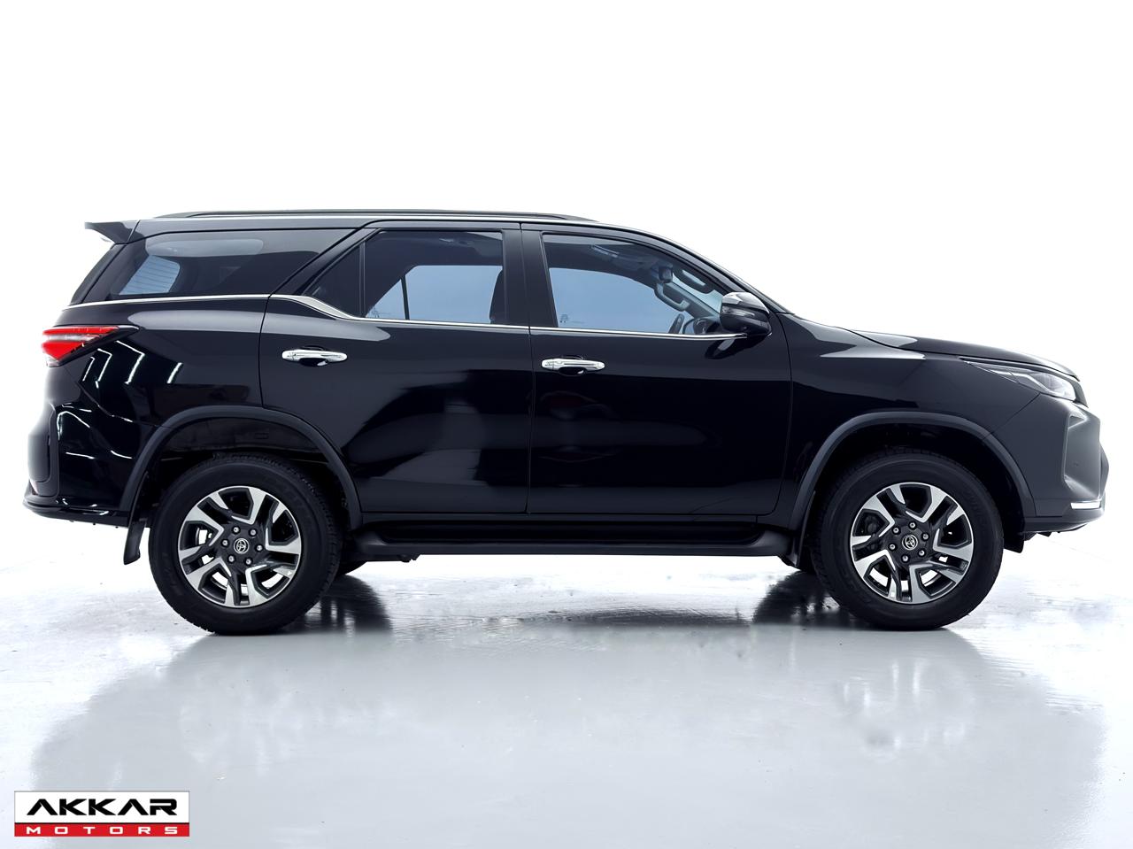 TOYOTA HILUX SW4
