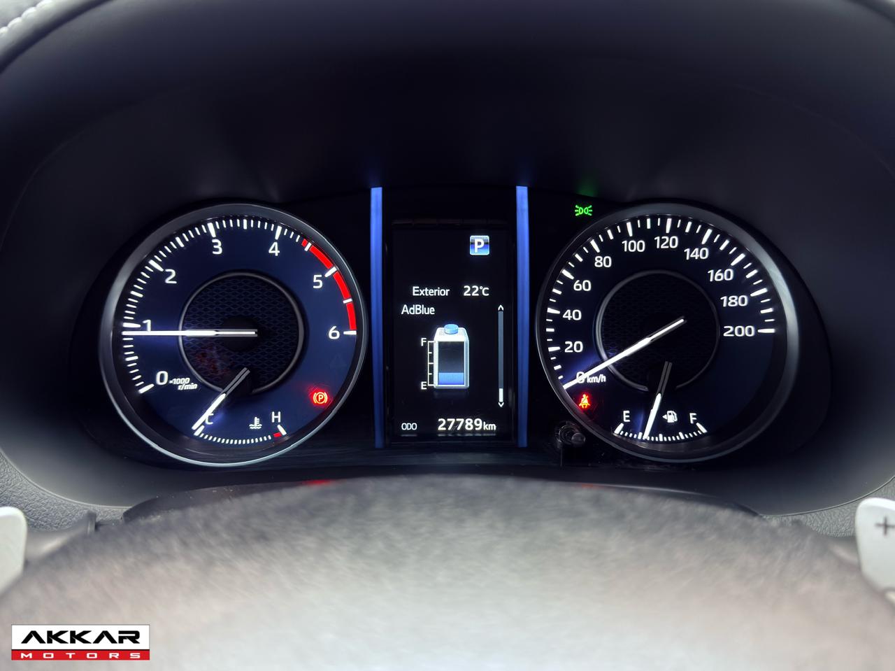 TOYOTA HILUX SW4