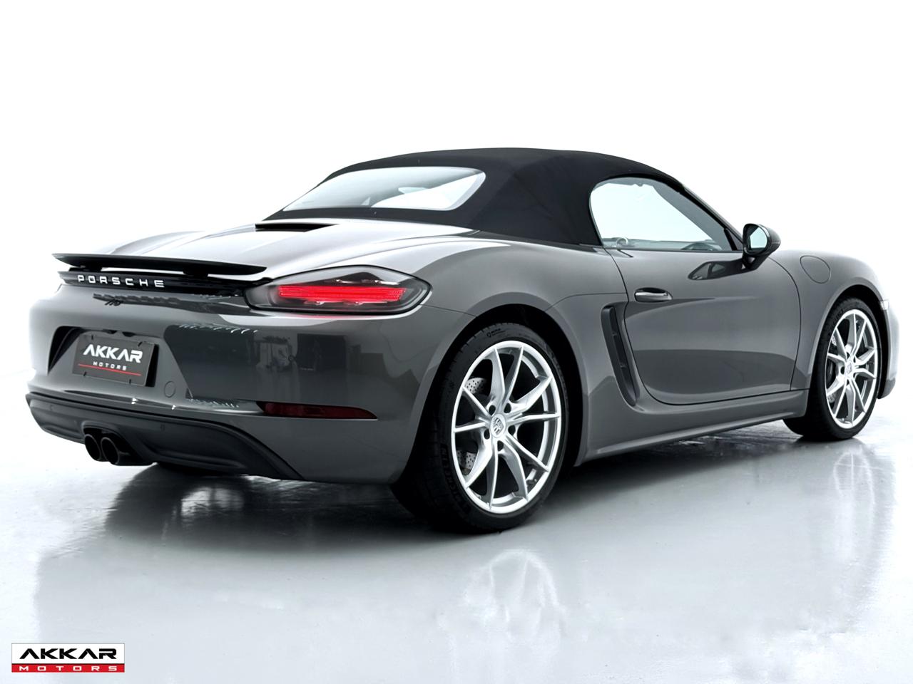PORSCHE 718