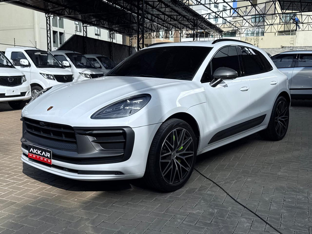 PORSCHE MACAN T