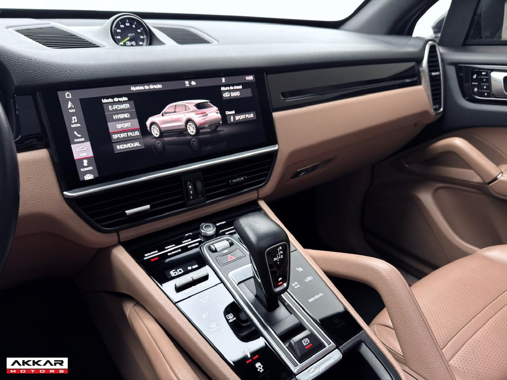 PORSCHE CAYENNE E-HYBRID
