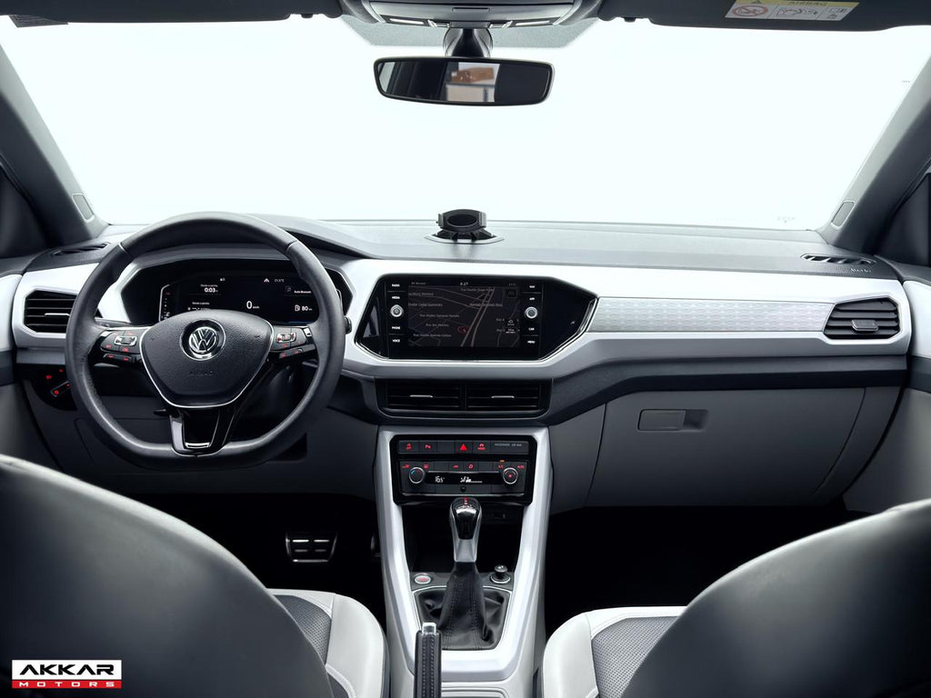 VOLKSWAGEN T-CROSS