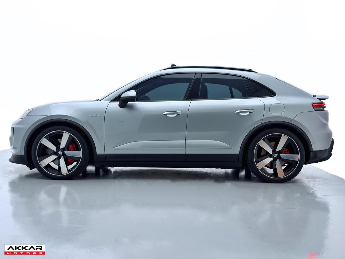 PORSCHE MACAN 4S E
