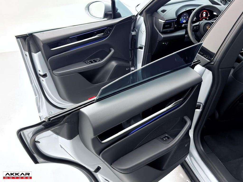 PORSCHE MACAN 4S E