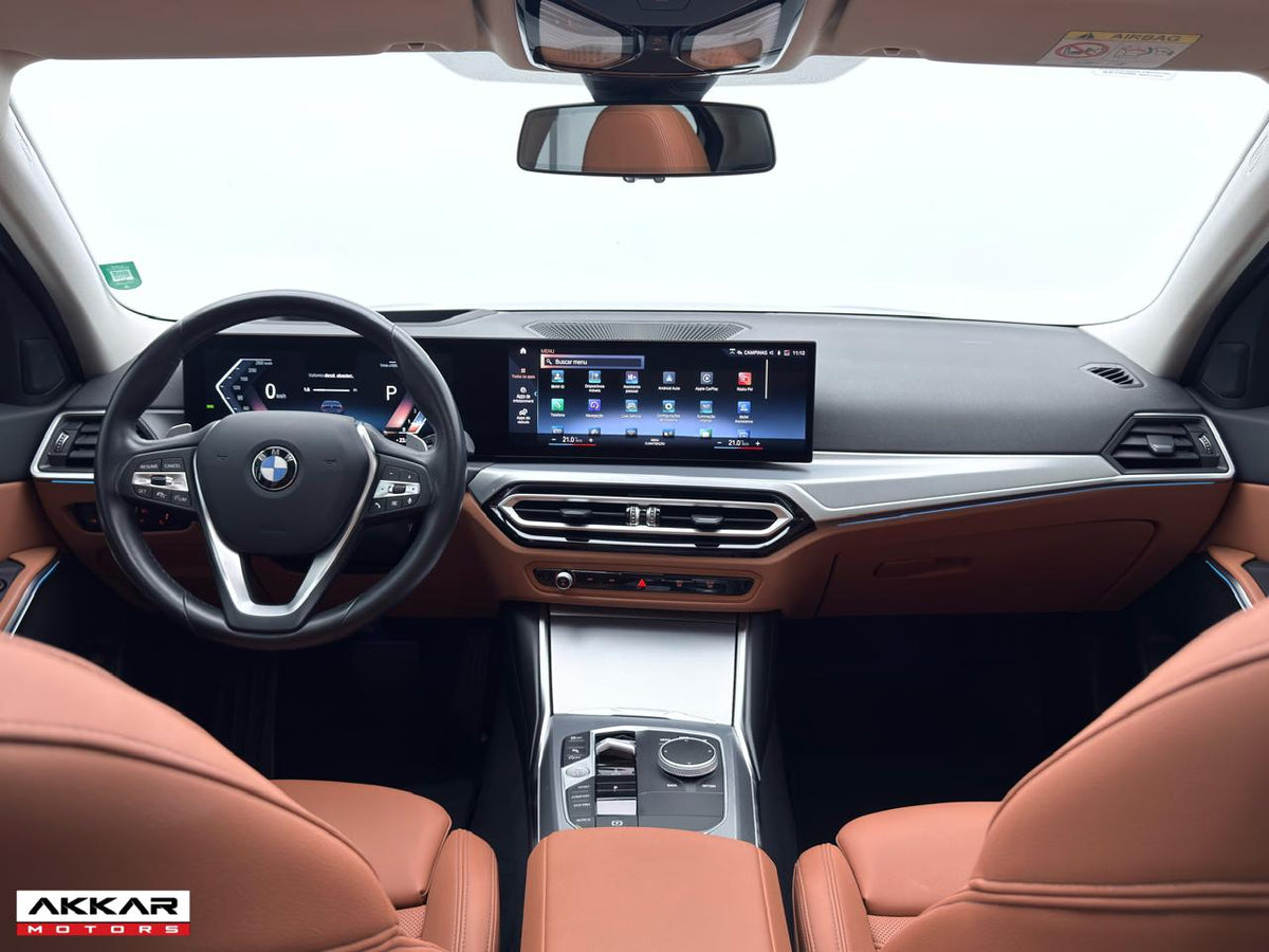 BMW 320i SPORT GP