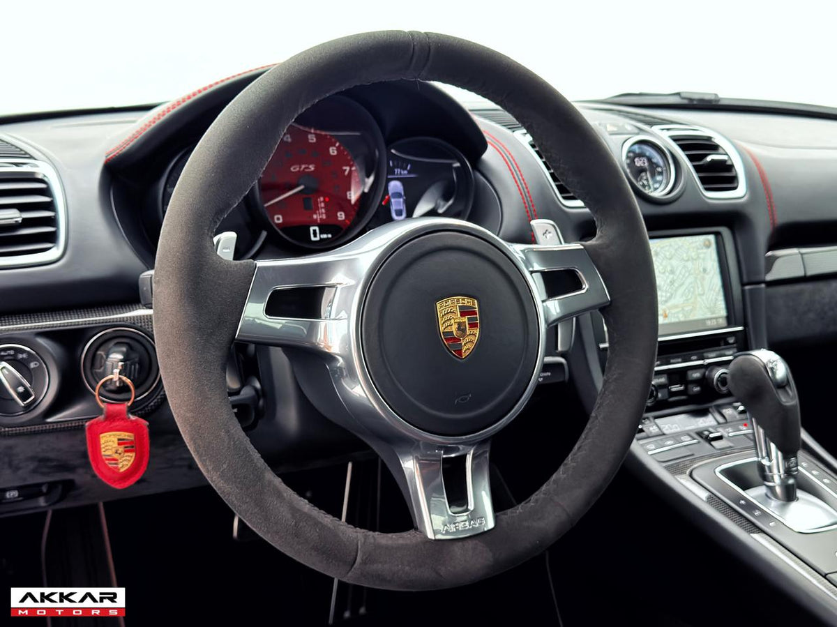 PORSCHE CAYMAN GTS