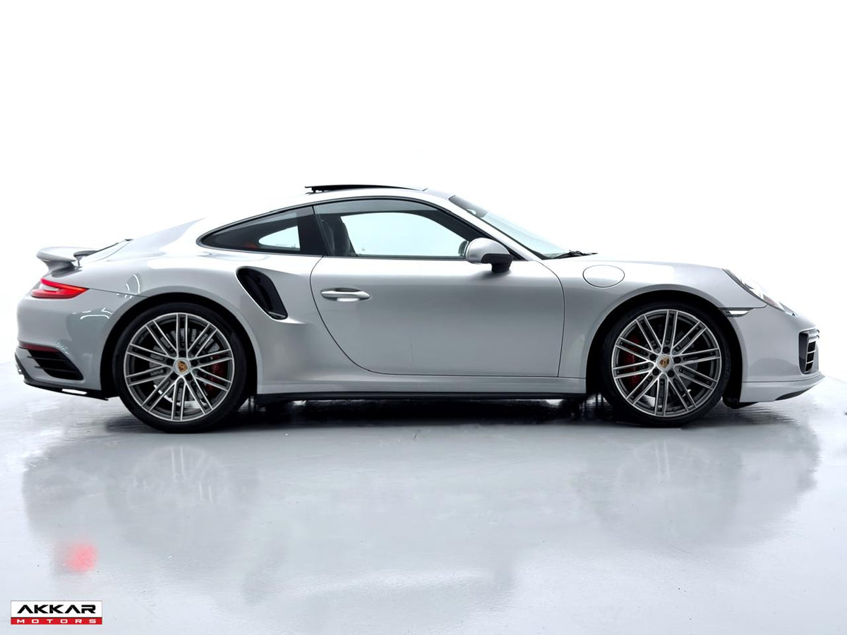 PORSCHE 911 TURBO