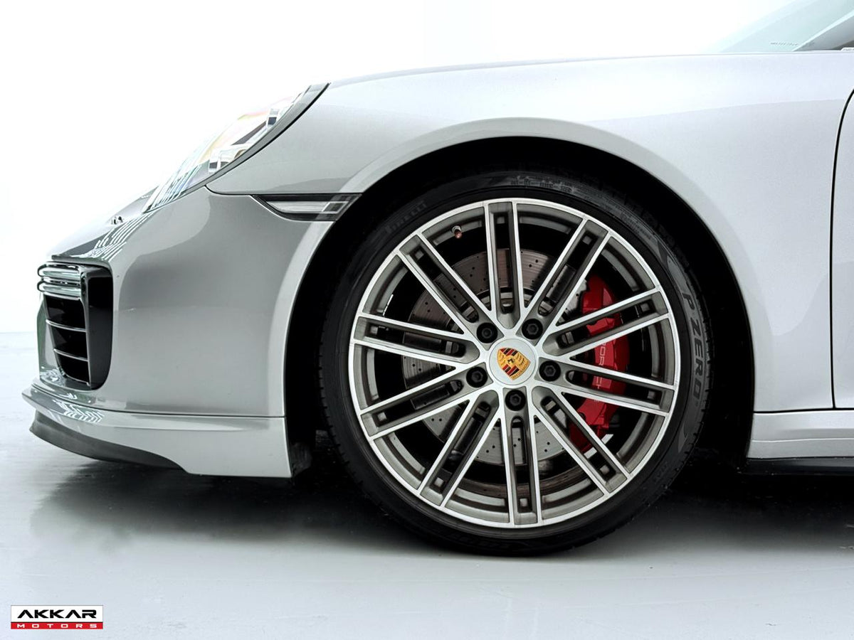 PORSCHE 911 TURBO