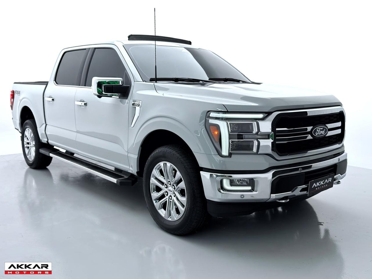 FORD F-150 LARIAT FX4