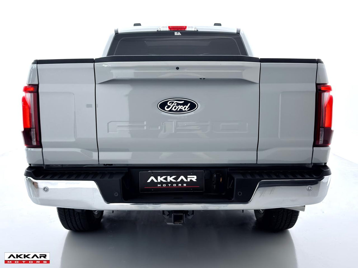 FORD F-150 LARIAT FX4