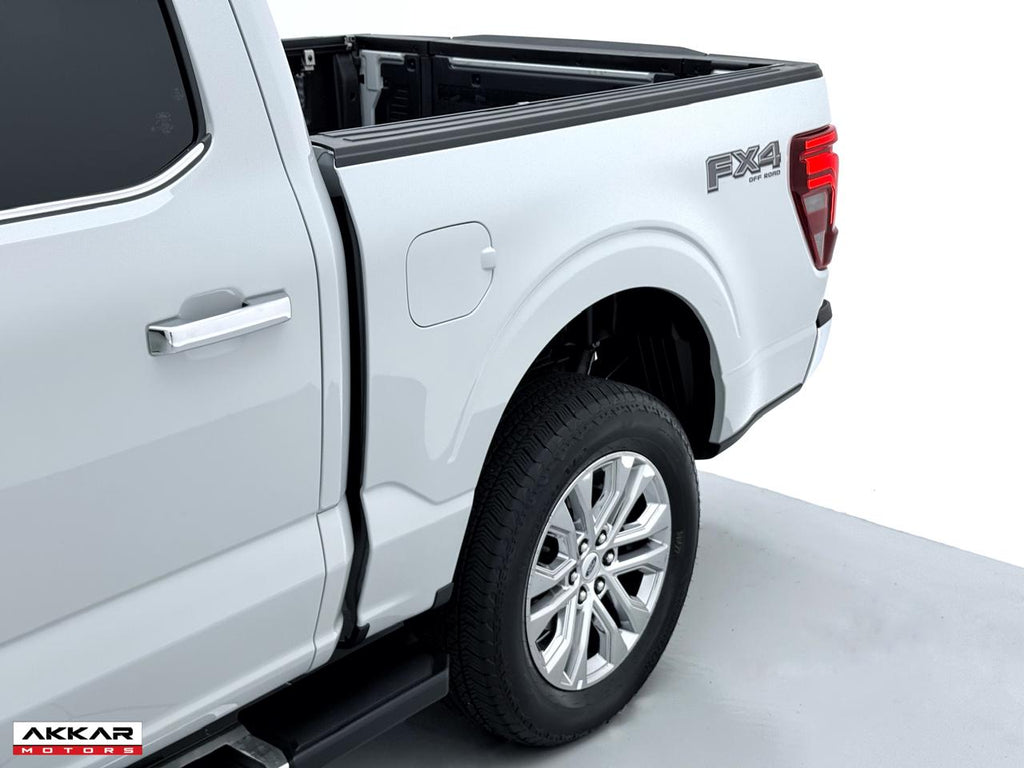 FORD F-150 LARIAT FX4