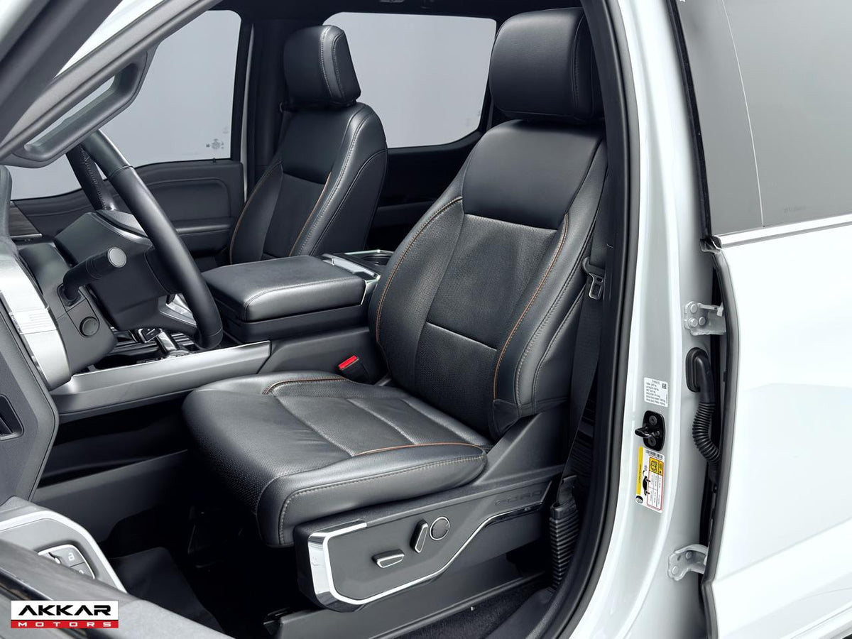 FORD F-150 LARIAT FX4