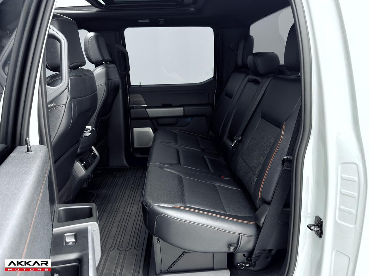 FORD F-150 LARIAT FX4