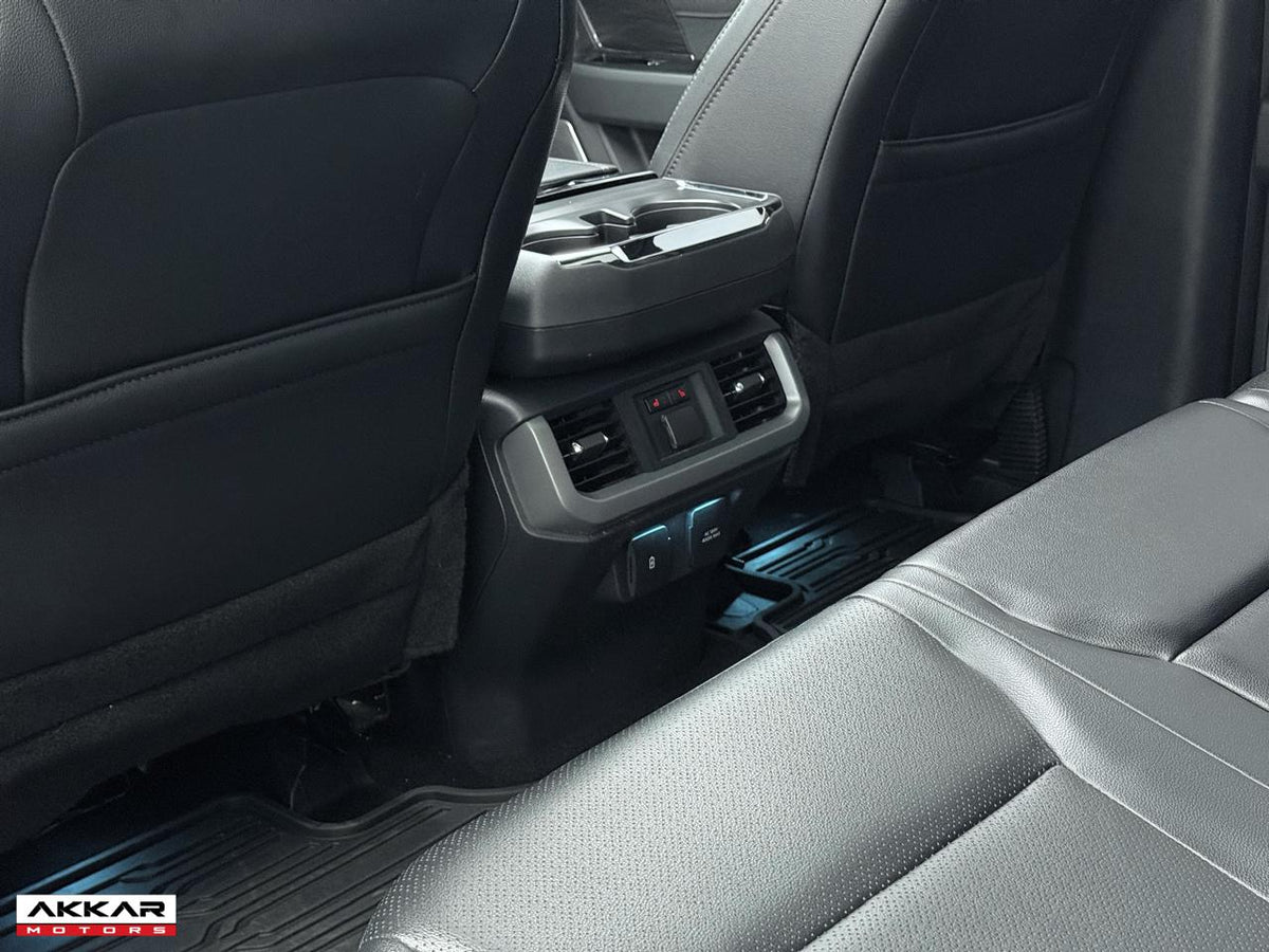 FORD F-150 LARIAT FX4