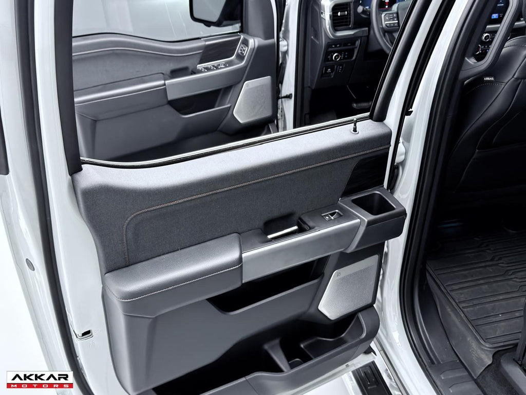 FORD F-150 LARIAT FX4