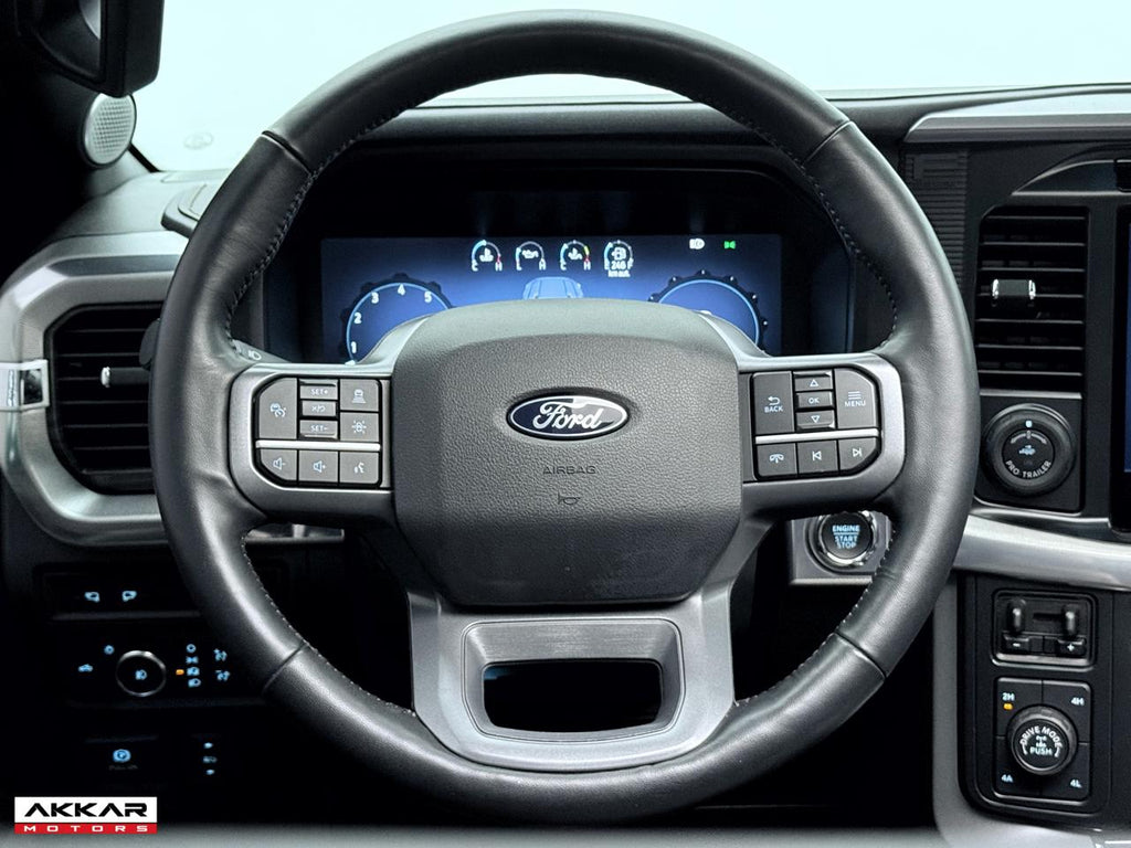 FORD F-150 LARIAT FX4