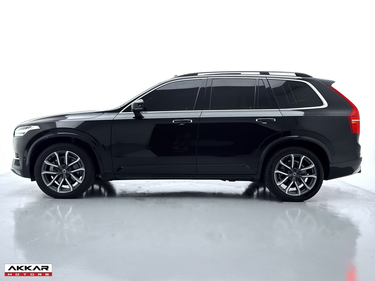 VOLVO XC90 MOMENTUM