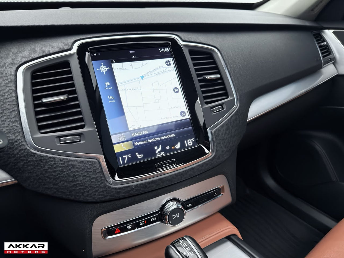 VOLVO XC90 MOMENTUM