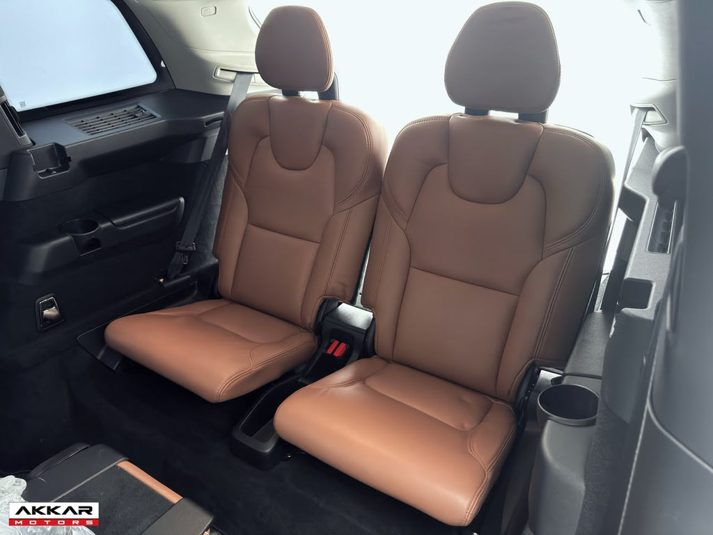 VOLVO XC90 MOMENTUM