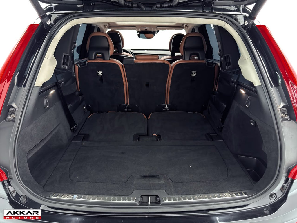 VOLVO XC90 MOMENTUM
