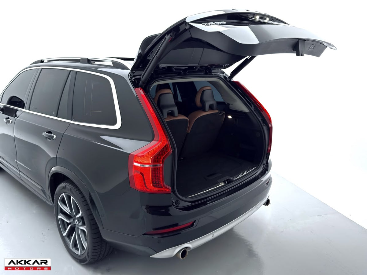 VOLVO XC90 MOMENTUM
