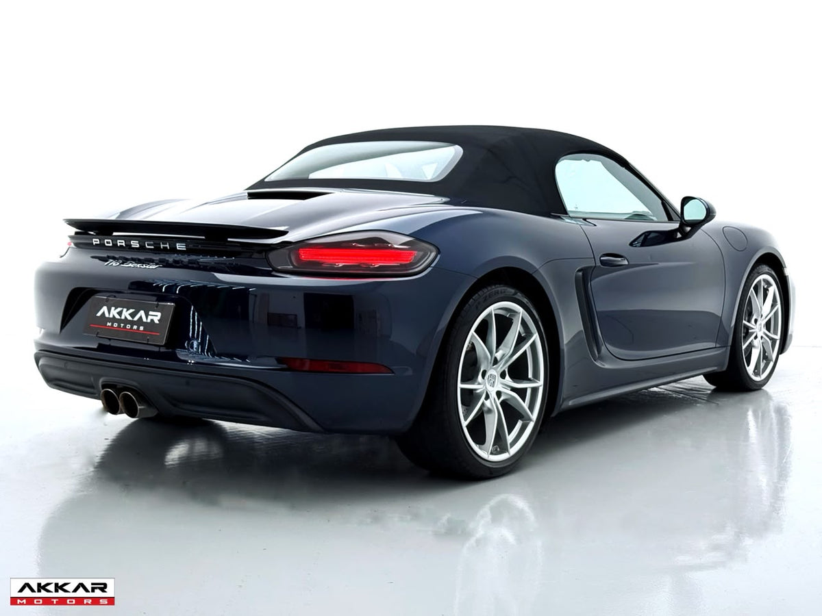 PORSCHE 718