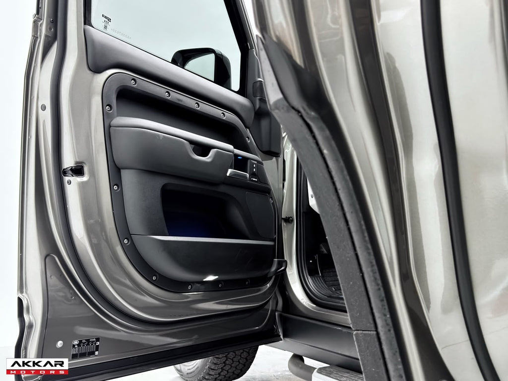 LAND ROVER DEFENDER MHEV 110 X-DYNAMIC HSE AWD