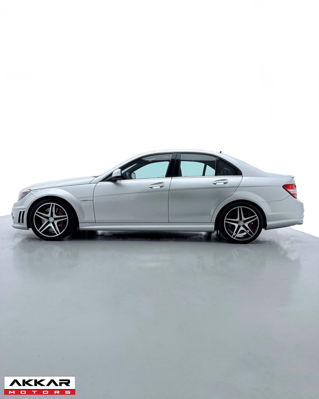MERCEDES-BENZ C 63 AMG 2009
