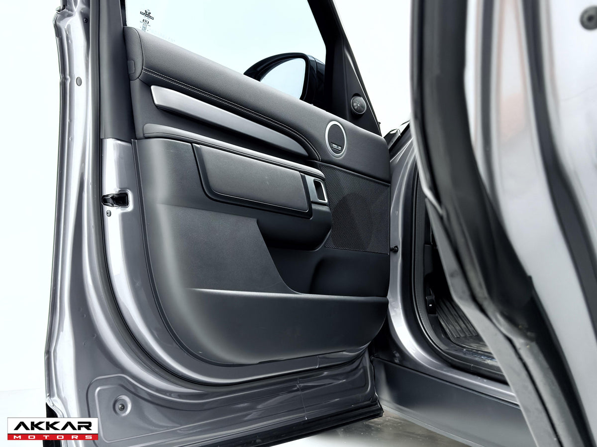 LAND ROVER DISCOVERY R-DYNAMIC HSE